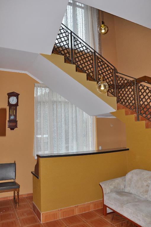 Focus Hotel Khust Bagian luar foto